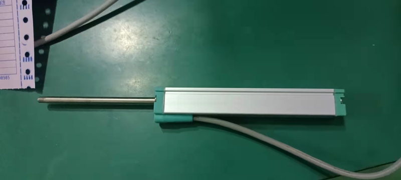 1744104165807969